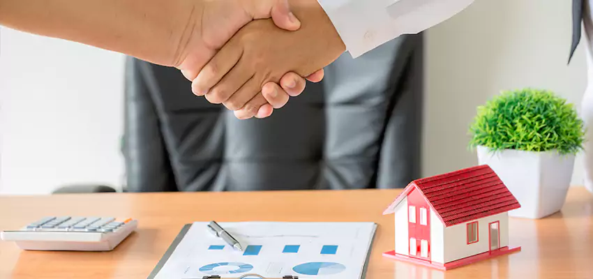 How We Determine Your Avoid Foreclosure Offer in Lindenhurst, New York?