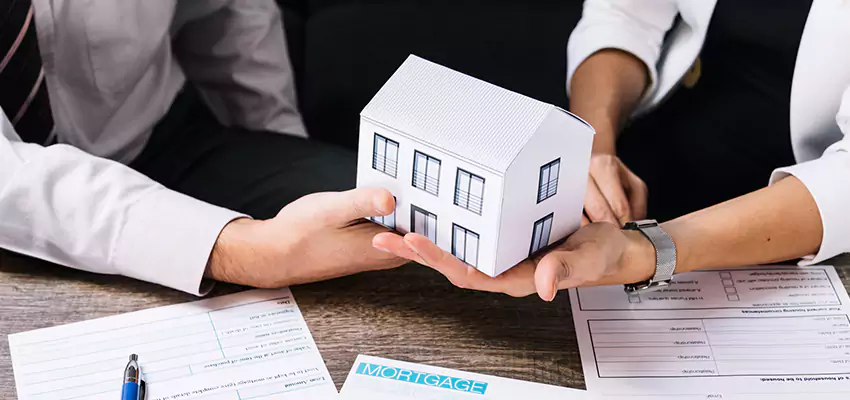 How We Determine Your Sell House for Cash Offer in Lindenhurst, New York?