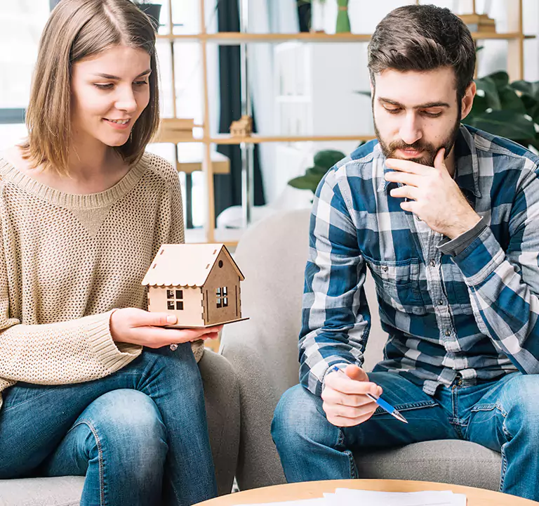 Why Lindenhurst Homeowners Choose Us for an As-Is Sale?